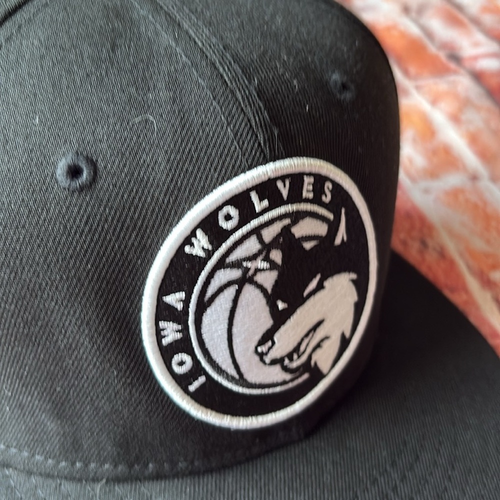 Iowa Wolves Hat - Picture 2 of 9